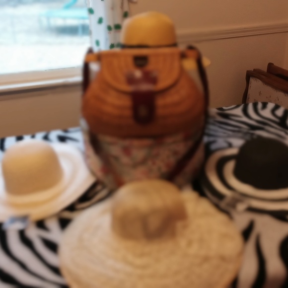 Bag - Picture 2 of 2